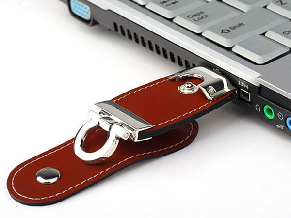 USB-Stick Leder 03