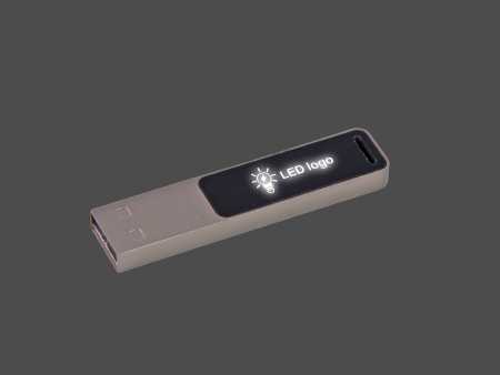 LED USB-Stick aus Metall mit Leuchteffekt, idealer Werbeartikel