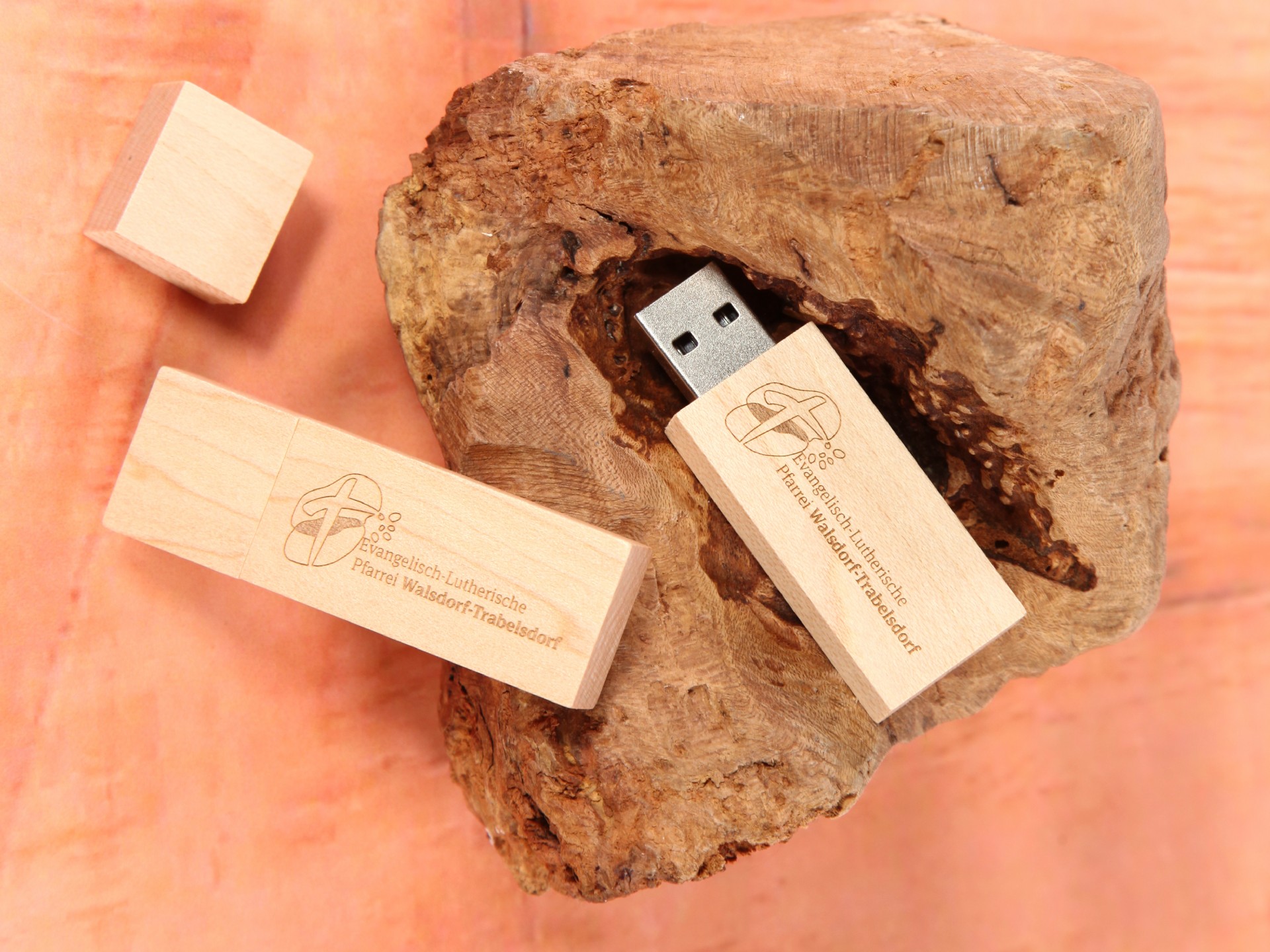 holz usb stick mit gravur kirche glauben