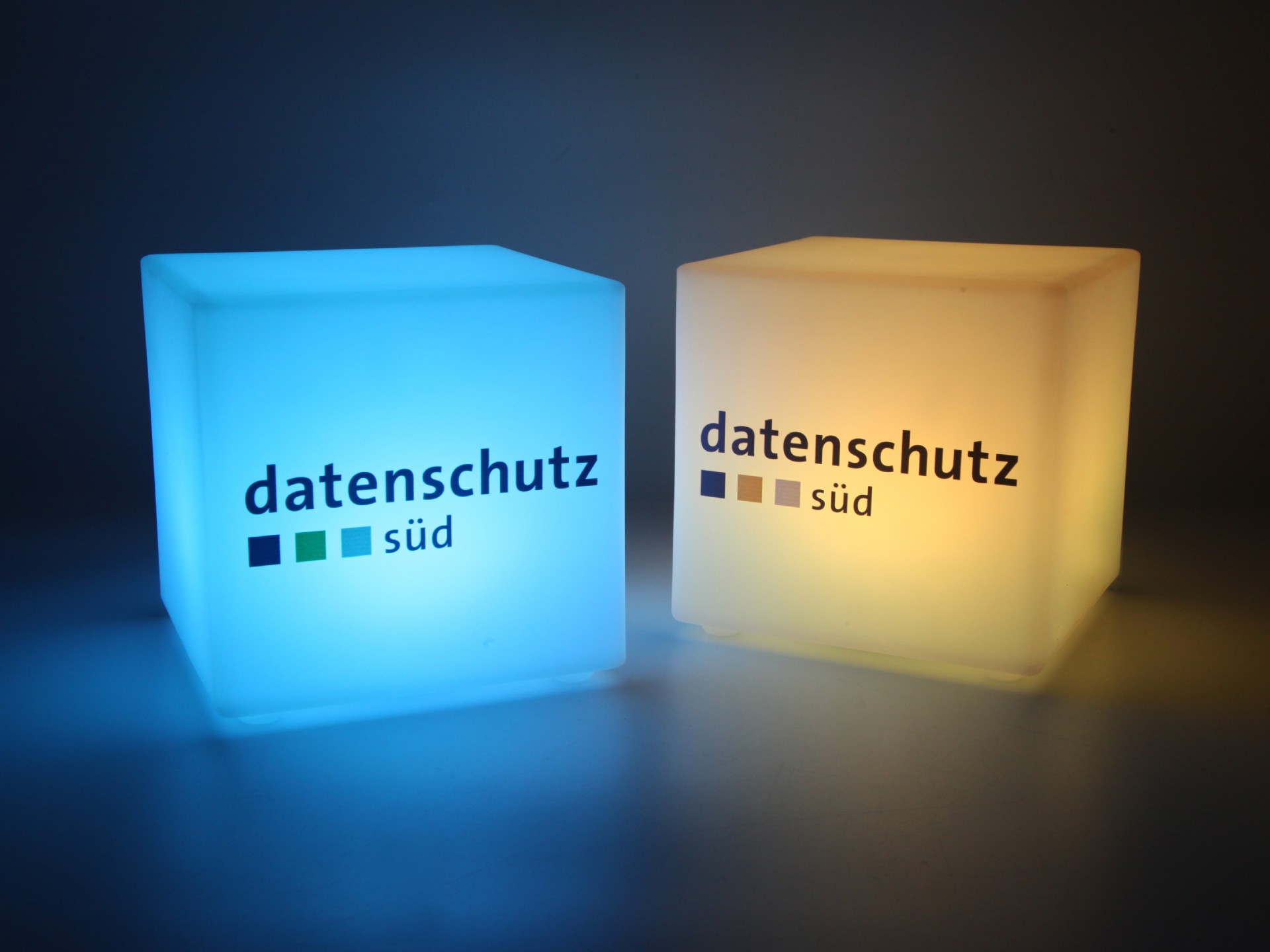 led leuchtwuerfel werbung logo messen freizeit kreativ wuerfel individuell logo