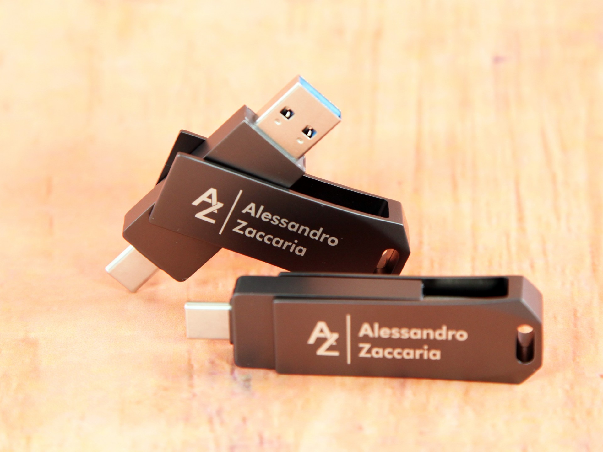 usb double stick typ c typ a mit logo