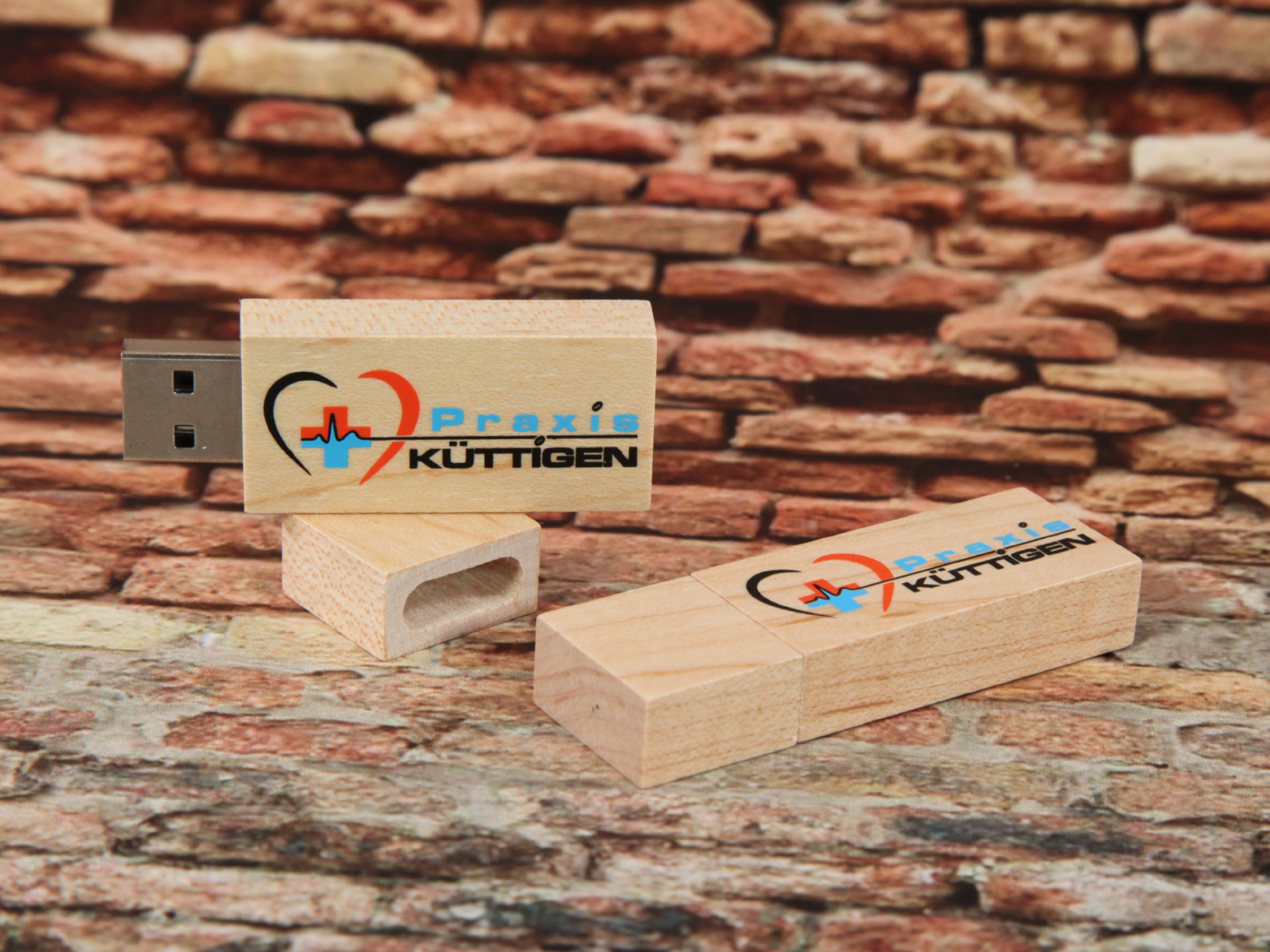 usb stick holz klassik hellbraun natur öko digitaldruck logo werbung